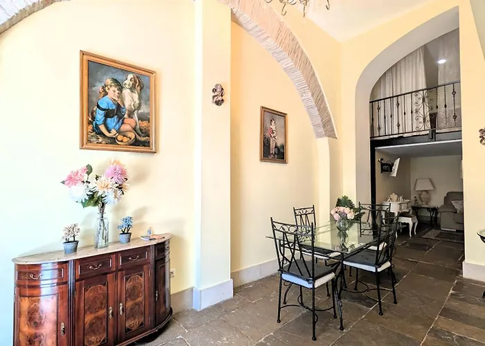 Grand 29 Apartment *